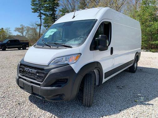 Bright White Clearcoat 2026 RAM ProMaster 2500 Tradesman