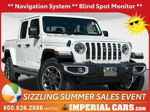 Bright White Clearcoat 2021 Jeep Gladiator Overland