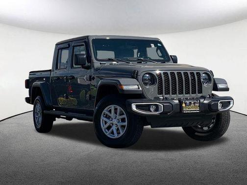 2023 Jeep Gladiator Sport S