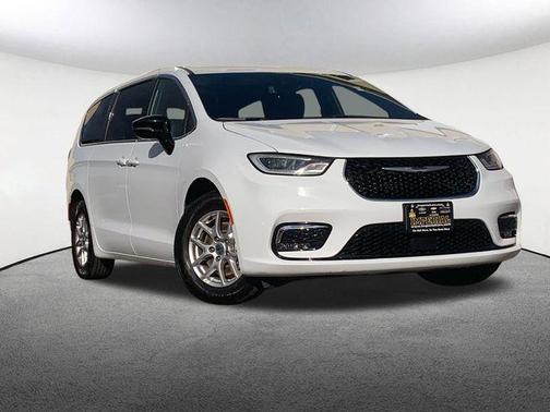 2025 Chrysler Pacifica L