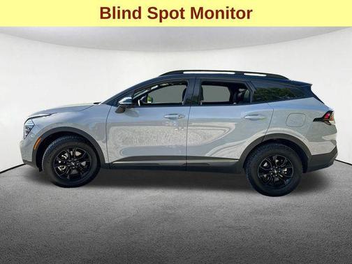 Wolf Gray/Ebony Black Roof 2024 Kia Sportage S