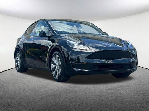 2023 Tesla Model Y Long Range Dual Motor All-Wheel Drive