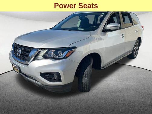 2019 Nissan Pathfinder SV