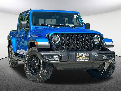 Hydro Blue Pearlcoat 2021 Jeep Gladiator Willys 4x4
