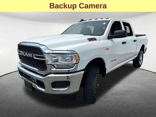 2022 RAM 2500 Tradesman Crew Cab 4x4 6'4' Box