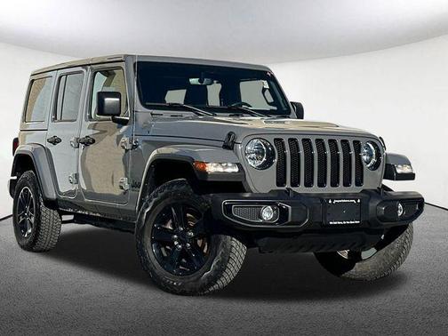 2023 Jeep Wrangler 4-Door Sahara Altitude