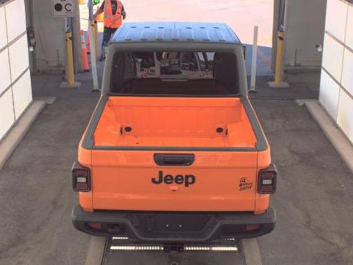 2025 Jeep Gladiator Willys