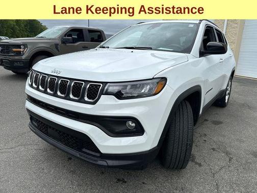 2023 Jeep Compass Latitude Lux