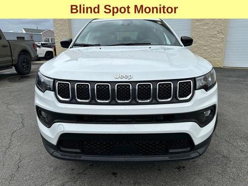 2023 Jeep Compass Latitude Lux