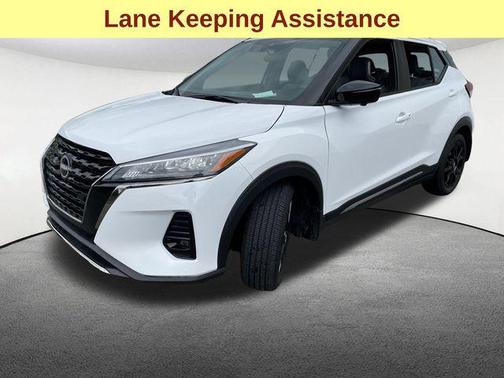 2024 Nissan Kicks SR