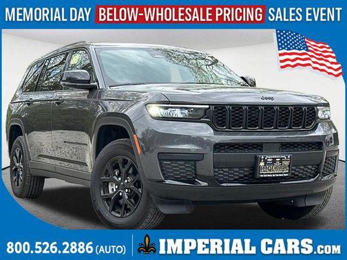 Baltic Gray Metallic Clearcoat 2025 Jeep Grand Cherokee L Altitude