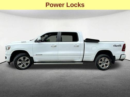 Bright White Clearcoat 2019 RAM 1500 Big Horn