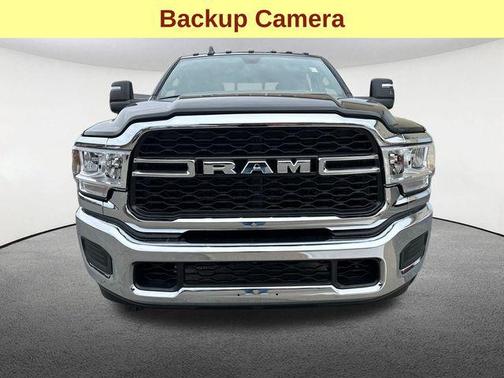 2024 RAM 2500 Tradesman Crew Cab 4x4 6'4' Box