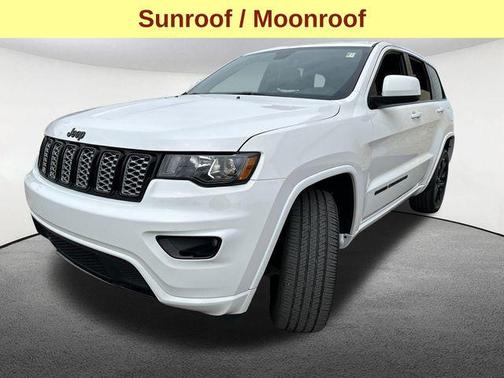 2022 Jeep Grand Cherokee Laredo