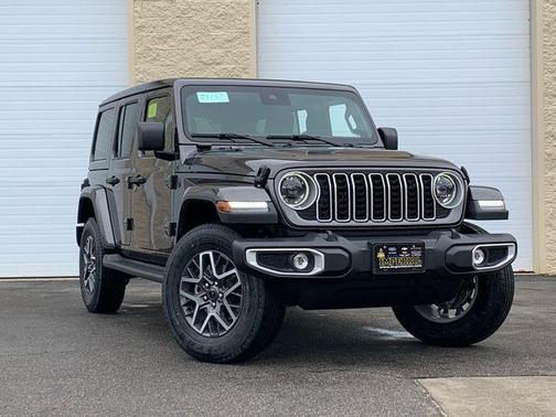 2025 Jeep Wrangler 4-Door Sahara 4x4
