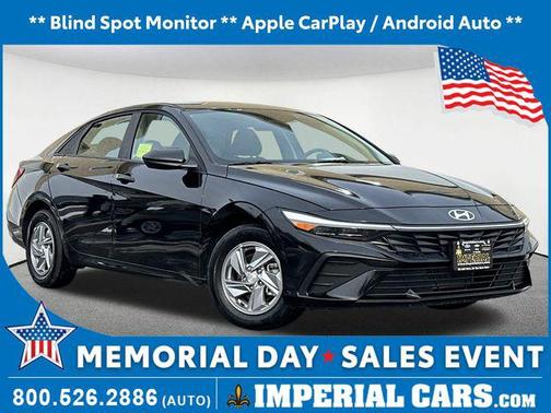 2024 Hyundai ELANTRA SE