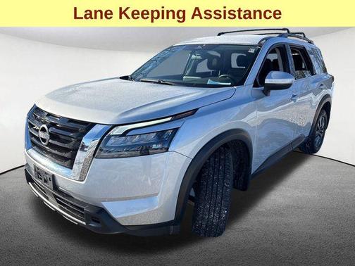 2024 Nissan Pathfinder SV 4WD