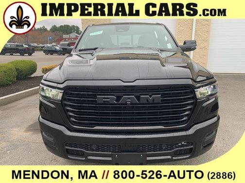 Diamond Black Crystal Pearlcoat 2026 RAM 1500 Laramie