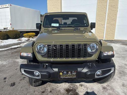 2025 Jeep Gladiator Sport S