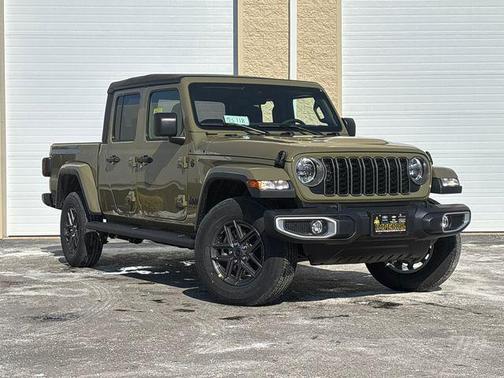 2025 Jeep Gladiator Sport S