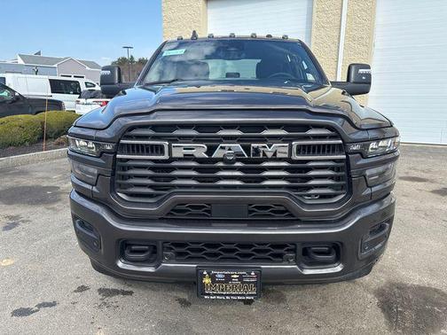 Granite Crystal Metallic Clearcoat 2026 RAM 2500 Big Horn Crew Cab 4x4 6'4' Box