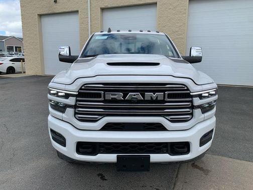2025 RAM 2500 Laramie Crew Cab 4x4 6'4' Box