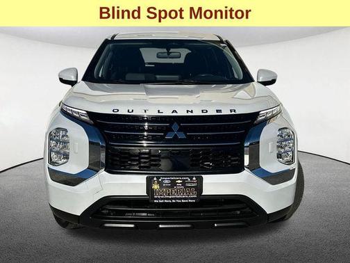 2024 Mitsubishi Outlander ES 2.5 S-AWC