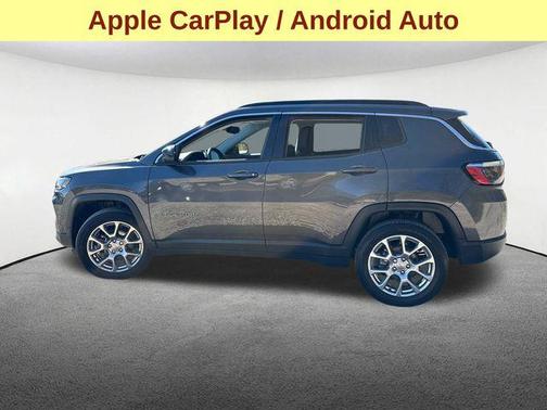 Granite Crystal Metallic Clearcoat 2022 Jeep Compass Latitude Lux
