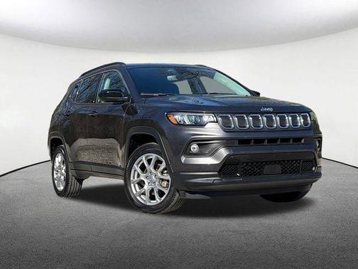 Granite Crystal Metallic Clearcoat 2022 Jeep Compass Latitude Lux