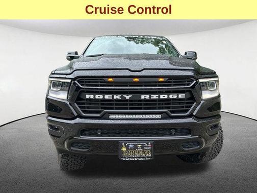 Diamond Black Crystal Pearlcoat 2023 RAM 1500 Big Horn/Lone Star