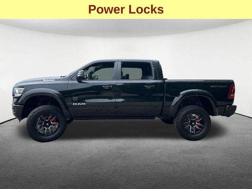 Diamond Black Crystal Pearlcoat 2023 RAM 1500 Big Horn/Lone Star