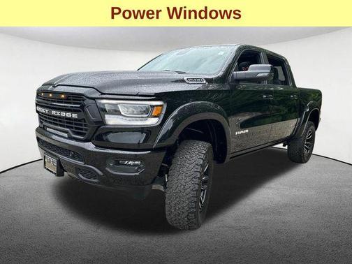 Diamond Black Crystal Pearlcoat 2023 RAM 1500 Big Horn/Lone Star