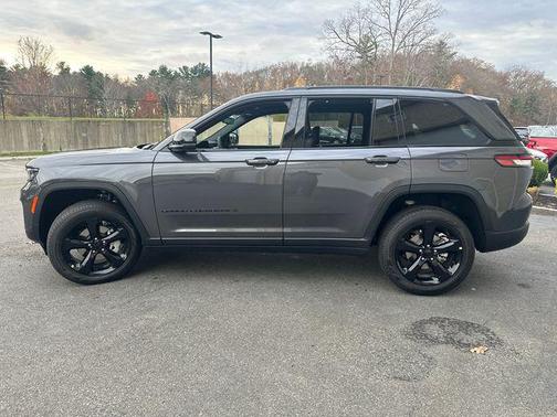 2025 Jeep Grand Cherokee Limited X