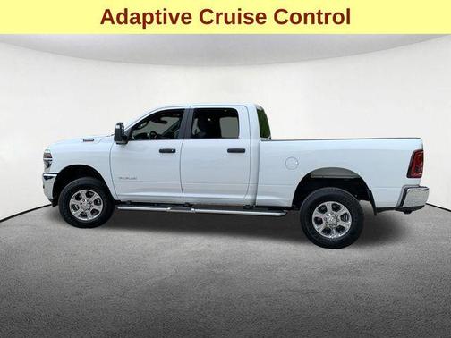Bright White Clearcoat 2026 RAM 2500 Big Horn Crew Cab 4x4 6'4' Box