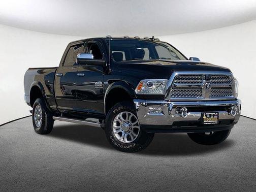 2018 RAM 2500 Laramie Crew Cab 4x4 6'4' Box