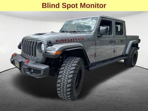 Sting-Gray Clearcoat 2022 Jeep Gladiator Mojave 4x4