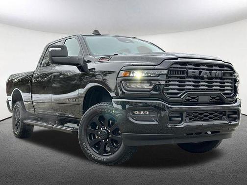 2025 RAM 2500 Big Horn Crew Cab 4x4 6'4' Box
