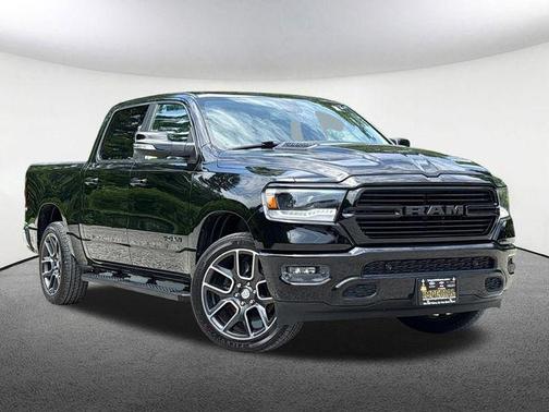 Diamond Black Crystal Pearlcoat 2019 RAM 1500 Rebel