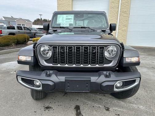 2025 Jeep Gladiator Sport S