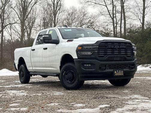 2026 RAM 2500 Tradesman Crew Cab 4x4 6'4' Box