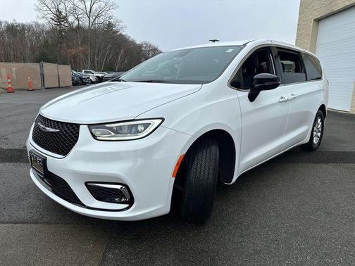 2026 Chrysler Pacifica L