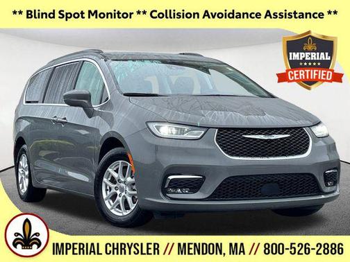 2022 Chrysler Pacifica Touring L