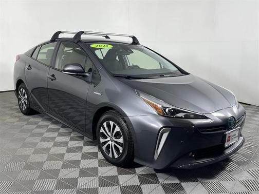 2021 Toyota Prius LE