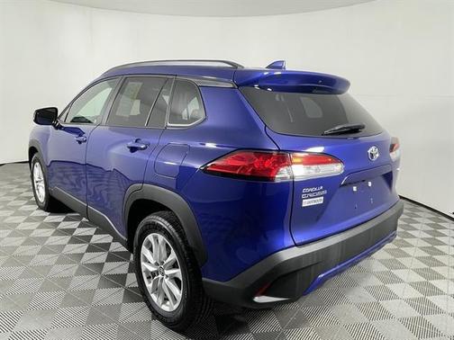 2024 Toyota Corolla Cross LE