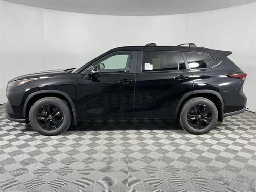 2025 Toyota Highlander Hybrid XLE