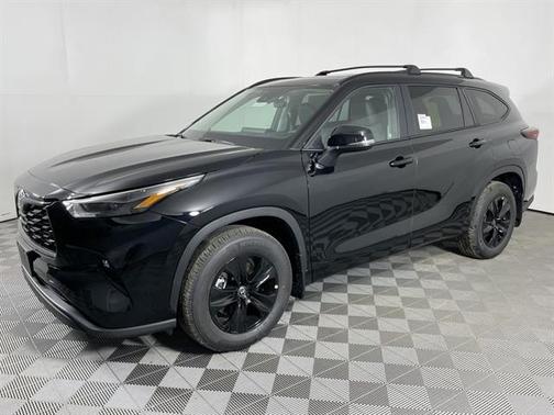 2025 Toyota Highlander Hybrid XLE