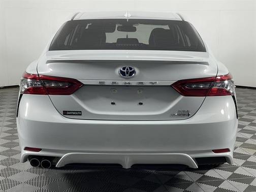 2024 Toyota Camry Hybrid SE