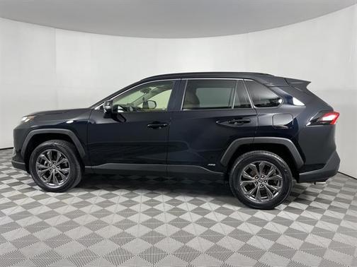 2022 Toyota RAV4 Hybrid XLE Premium
