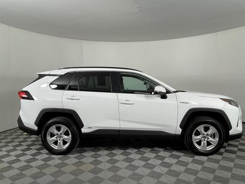 2021 Toyota RAV4 Hybrid LE