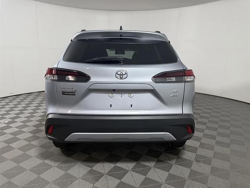 Sonic Silver 2026 Toyota Corolla Cross LE